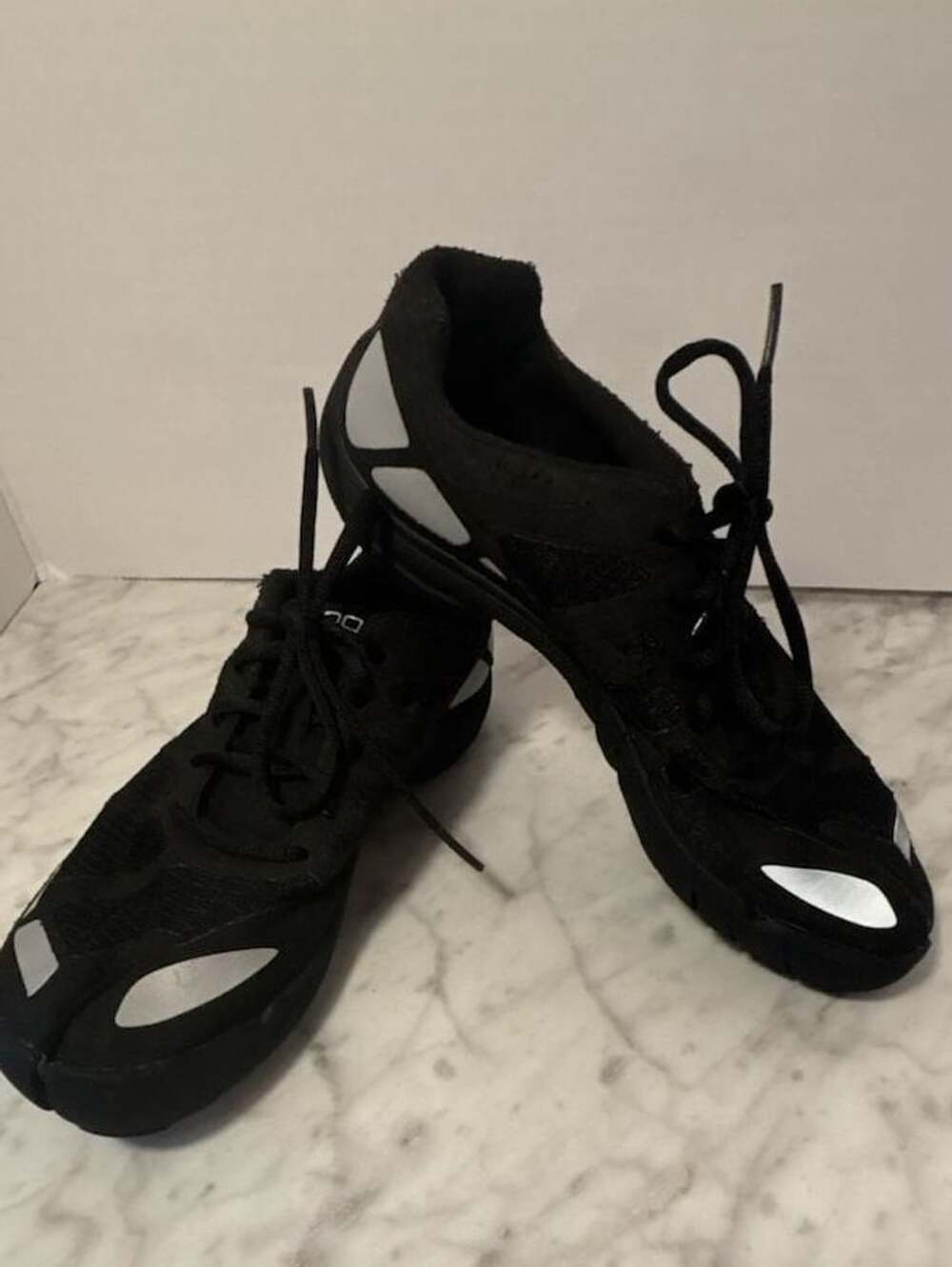 Topo Athletic W-RT Split-Toe Running Shoes Black, Women’s 8.5, EUC